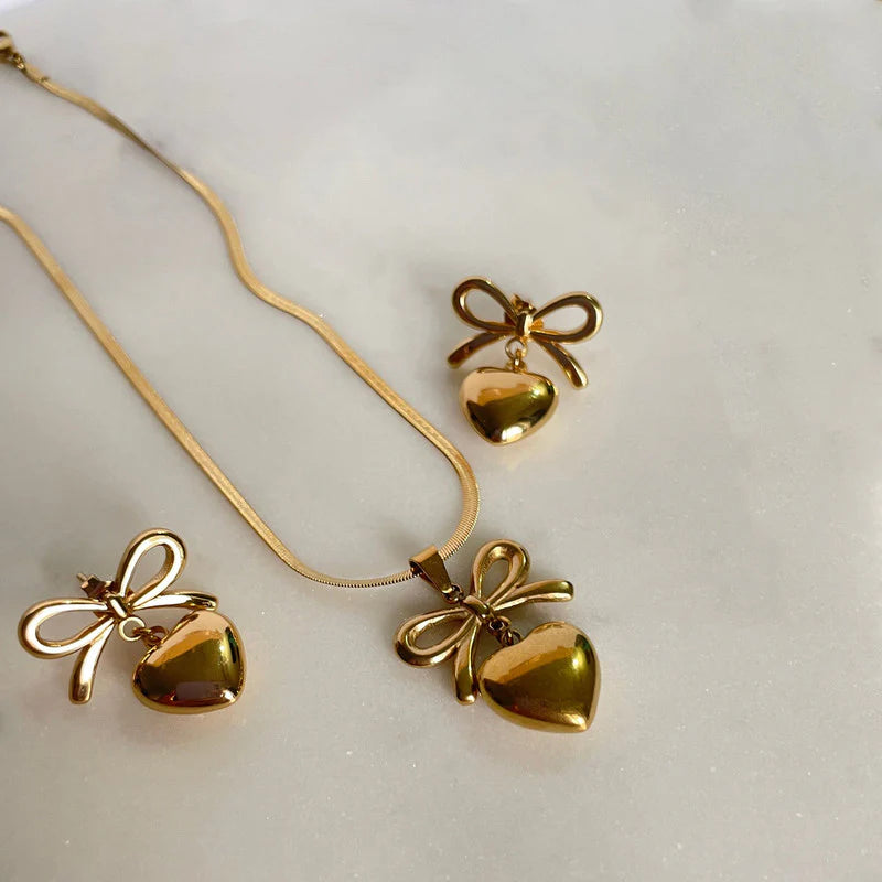 Gold Heart & Bow Jewelry Set