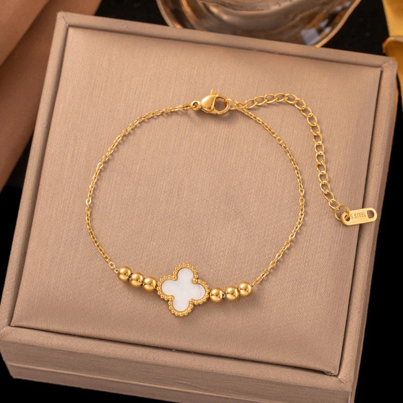 Golden Clover Charm Bracelet – Minimal Elegance with White Inlay